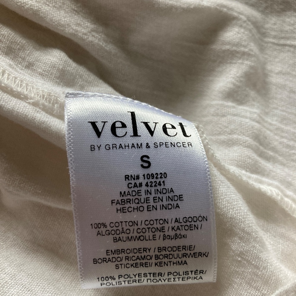 Velvet by Graham & Spencer White 100% Cotton Black Embroidered Shirt Size Small - Picture 9 of 13